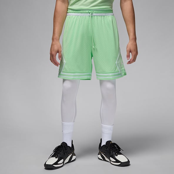Green Shorts. Nike CA